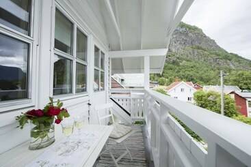 Bed and Breakfast Villa Solvorn