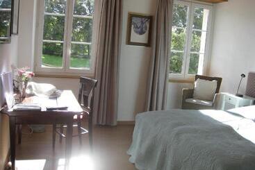 Bed & Breakfast Aux Enges