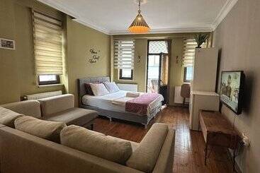 アパートホテル Greenbird Suites