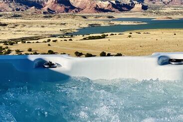 مبيت وإفطار The Grand Hacienda Inn