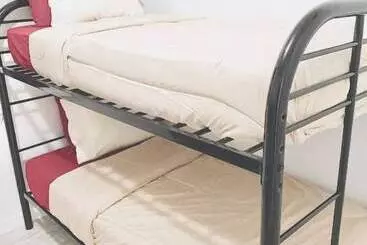 هاستل Flixbed The Latinx   Mia Airport