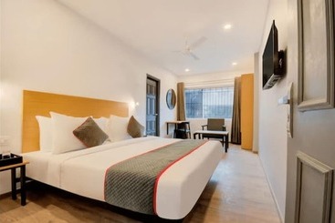 Maitrayee Hotel   Nagpur