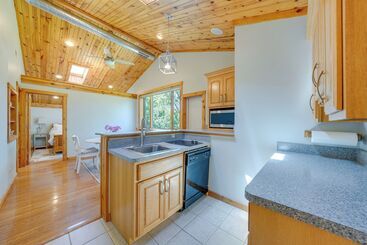 بيت ريفى Peaceful Warrenville Home: 1 Mi To Herrick Lake!