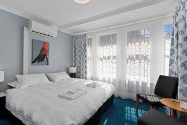 فندق Eastview Estate