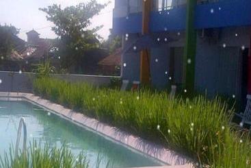 בית מלון כפרי Jepara Beach