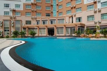 هتل Oattara Thiri