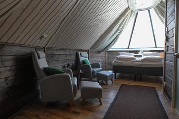 استراحتگاه Aurora Village Ivalo