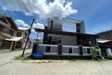 Hotel Oyo 94121 Widan Homestay