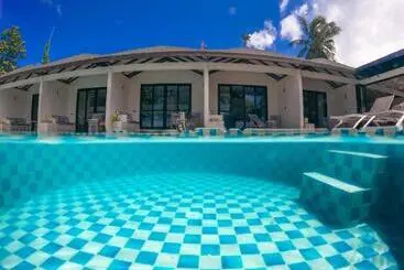 Otel Hakuna Maldives