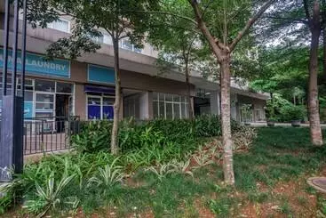 Hotel Oyo 94083 Apartemen Podomoro Golf View Victory Rooms