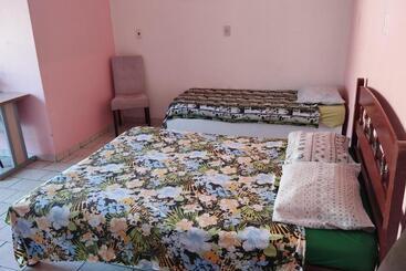 پانسیون Suite Penha Sc