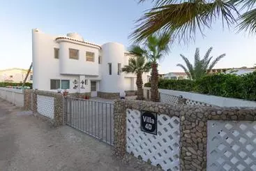 ベッドアンドブレックファースト Aden Beach   Sea View Room With Beach Access In Villa