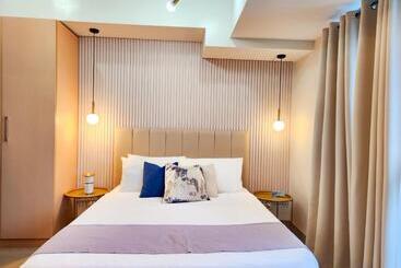 هتل آپارتمان Luxestaysmnl Parisian Charm 1br Suite Pool Gym 400mbps Wifi Netflix Amazing City View