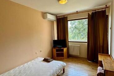 ホテル хотелски комплекс ямболен