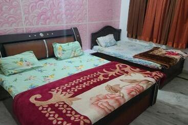 Hotel Hari Krishnashrya