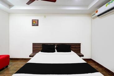 Hotel Collection O Ambur