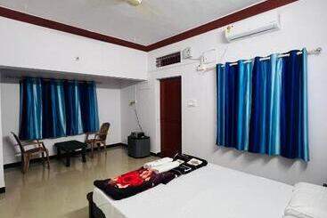 Tranquil Mango Meadows Hampi