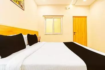 Hotel O Luxor Park