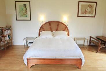 住宿加早餐  Chambres D Hôtes De Charme Dans Un Vignoble