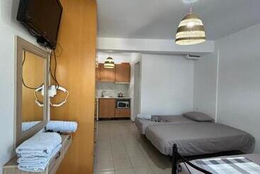 Bed and Breakfast Cheap Holiday Rooms