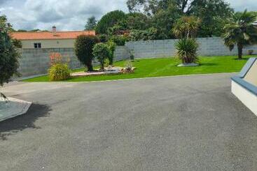 ペンション Les Papillons Roses