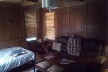 تختخواب و صبحانه Dunjen Manor