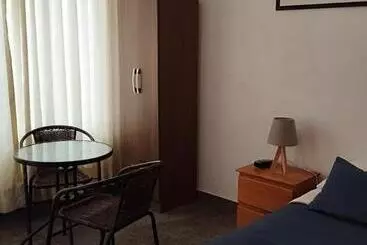 Ravenala Paracas Hostel