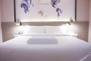 Kyriad Marvelous Hotel Xiangyin Bus Station