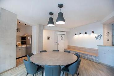 Hostel Dos Estaciones   Free Towels, Coffee & Tea, Remote Check In