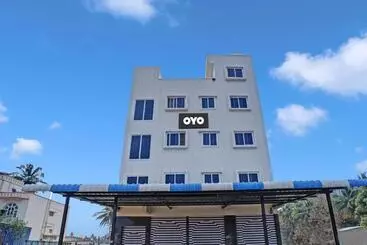 Flagship Hotel Sln Residency