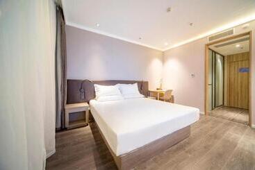 Hanting Premium Hotel Shenyang Hunnan Aoti Center