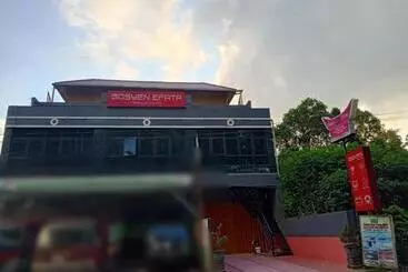 ホテル Gosyen Efata Toraja