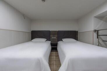 Hotel Hi Inn Shanghai Pujian Road