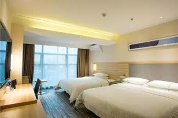 Hotel City Comfort Inn Chengdu Giant Panda Base