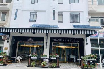هتل Khach San Thanh Nam