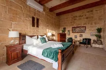 پانسیون Gozo Farmhouse