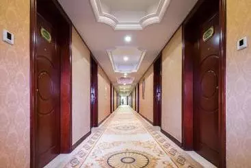 Vienna Hotel Shenzhen Fuyong Qiaotou