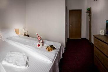 پانسیون Cabana Smile Straja