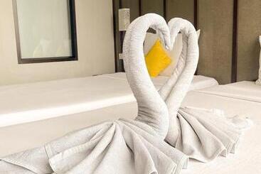 La Lune Beach Resort