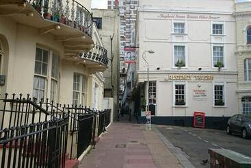 پانسیون Innit Joy