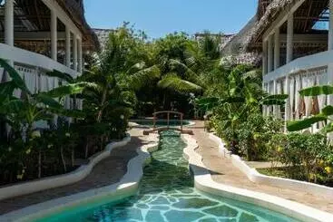 استراحتگاه Rafiki Village