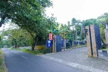 Resort Capital O 887 Green Hill Hotel And Convention Center
