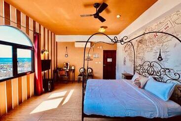 تختخواب و صبحانه 綠島寧靜海潛水 城堡館 Twinkleocean Diving Hostel