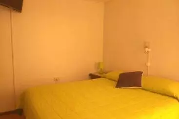 Hostal Piezas Con Baño Privado Economicas