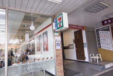 O2 Hotel Taipei Main Station