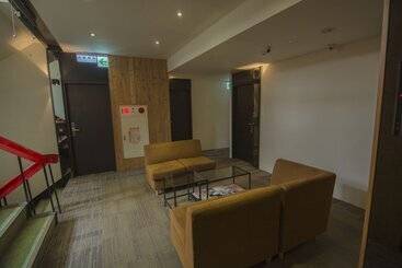 O2 Hotel Taipei Main Station