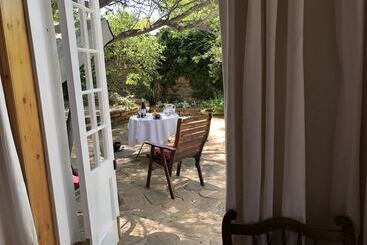 צימר Bethesda Tower Accommodation