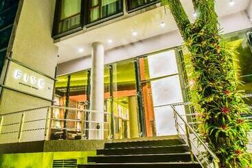 Five Hotel & Residences