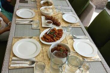 דירות לתיירים Villa Wiljoba With Private Gym, Cook & Butler, Batu Bolong