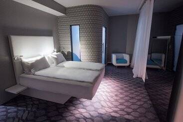 Magic Hotel Xhibition